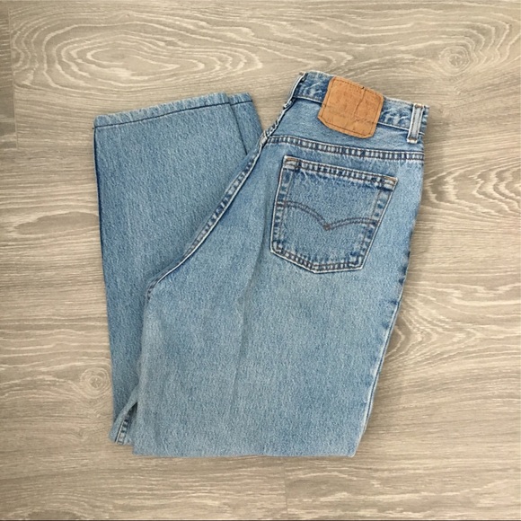 *SOLD* Vintage Levi’s Mom Jeans - Picture 5 of 5